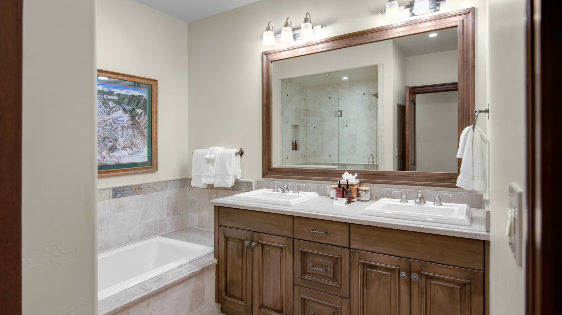 Village Walk Place - Image 24